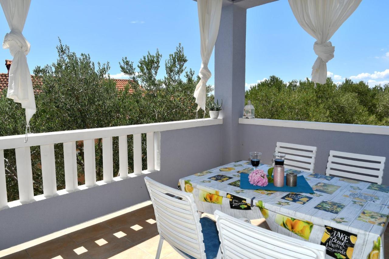 Apartments Novotny Banjol 외부 사진