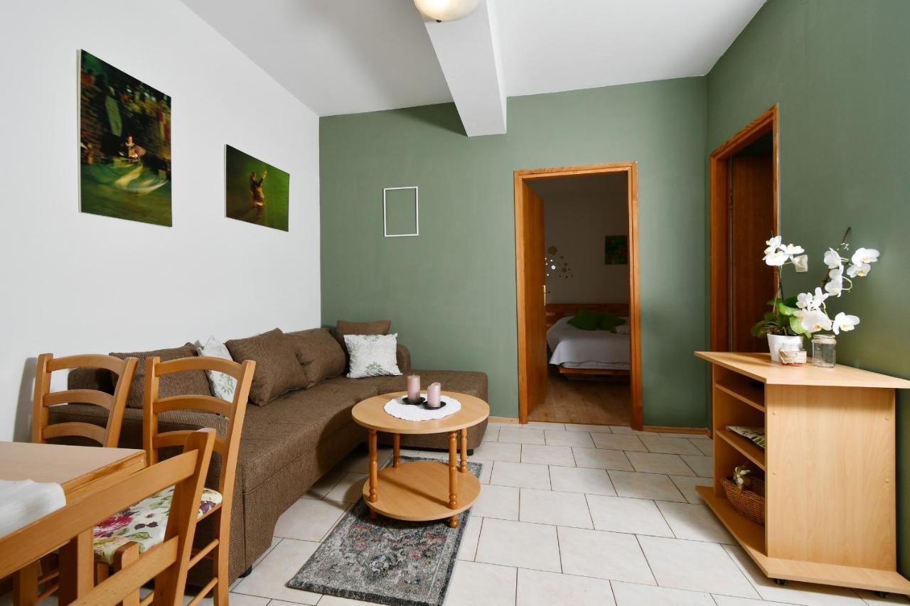 Apartments Novotny Banjol 외부 사진